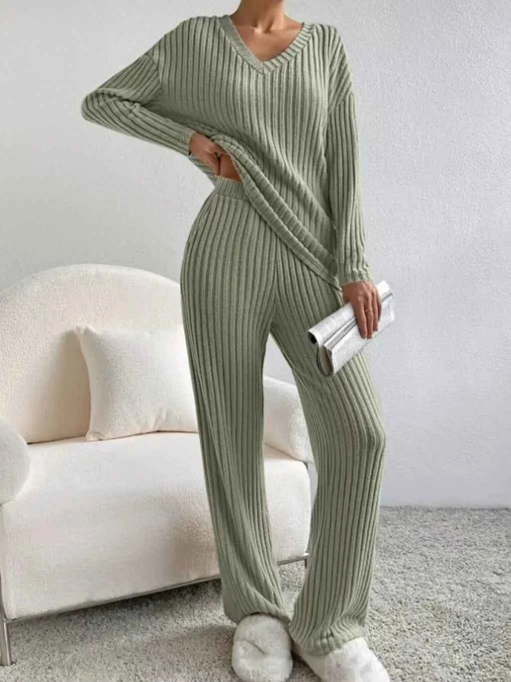 Fashionable Knitted Two-Piece Set Casual V-Neck Long Pants Autumn Winter New Style Loose Fit Korean Style Comfortable Polyester