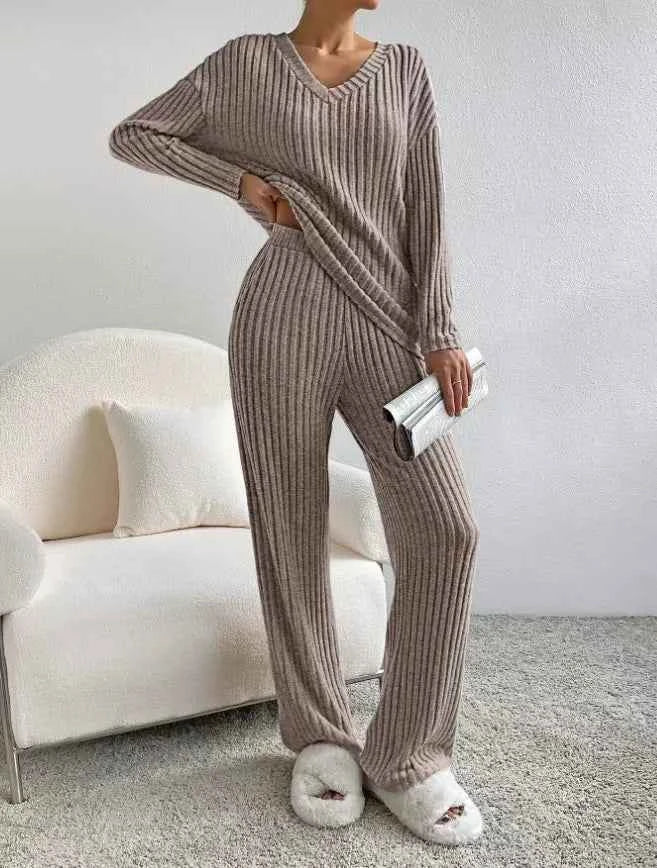 Fashionable Knitted Two-Piece Set Casual V-Neck Long Pants Autumn Winter New Style Loose Fit Korean Style Comfortable Polyester