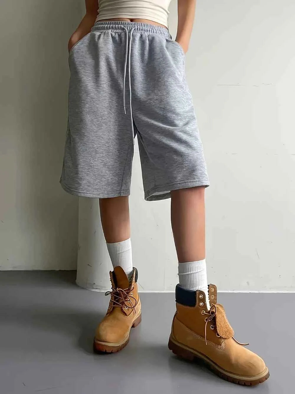 Women'S Casual Athletic Shorts Elastic Waist Wide Leg Straight Bermuda Shorts Mid-Length Loose Drawstring Shorts