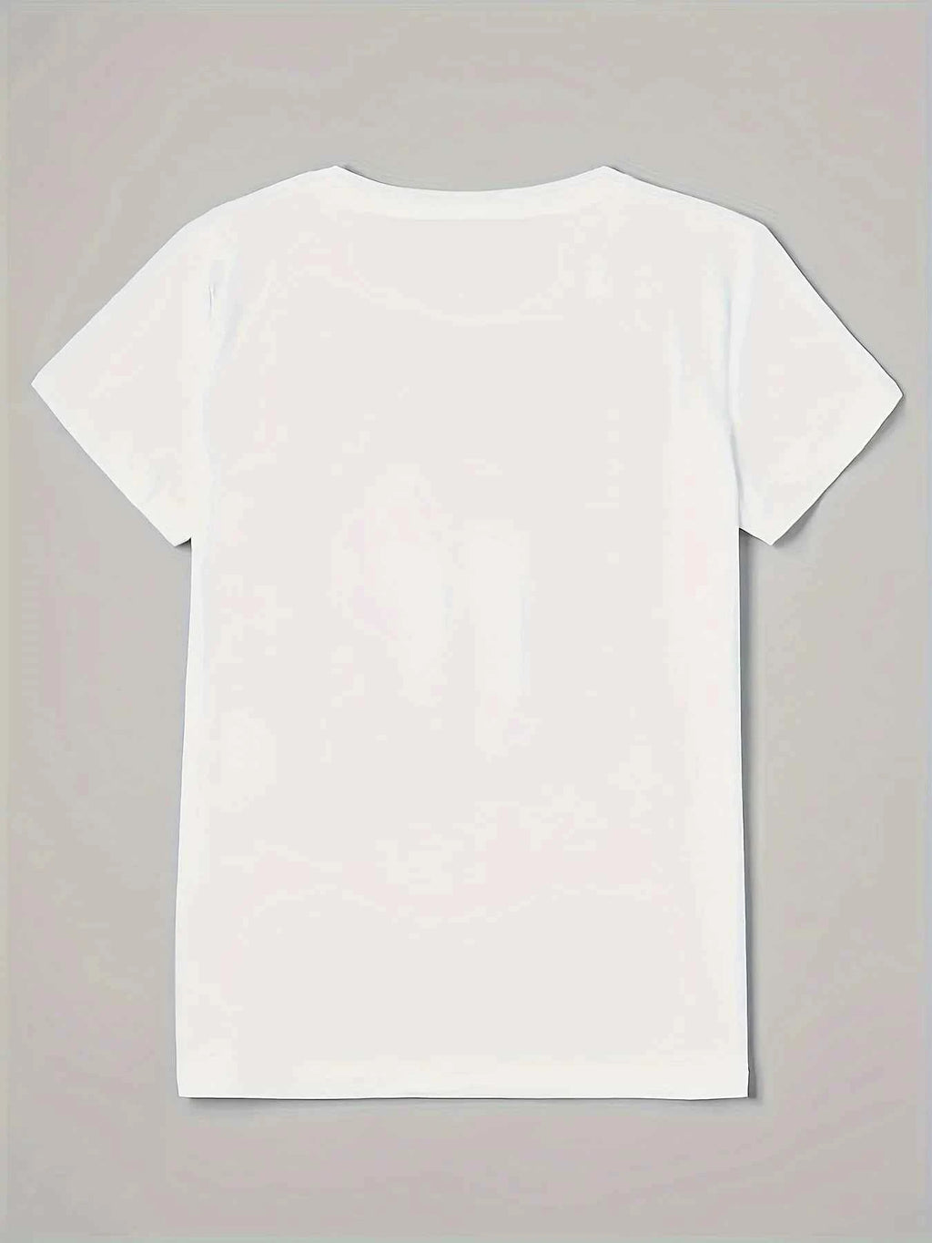 Colorful Abstract Giraffe Women's Tee - Vibrant Patterned Graphic, Artistic Animal Print for Casual Daily Wear